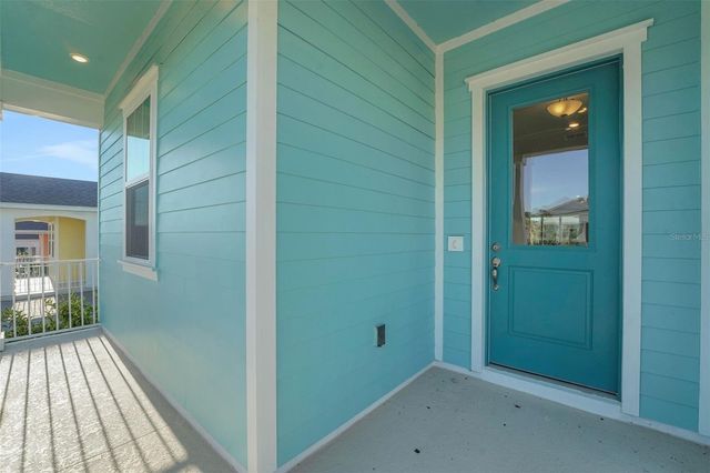 1010 FIESTA KEY CIRCLE, Lady Lake, FL 32159