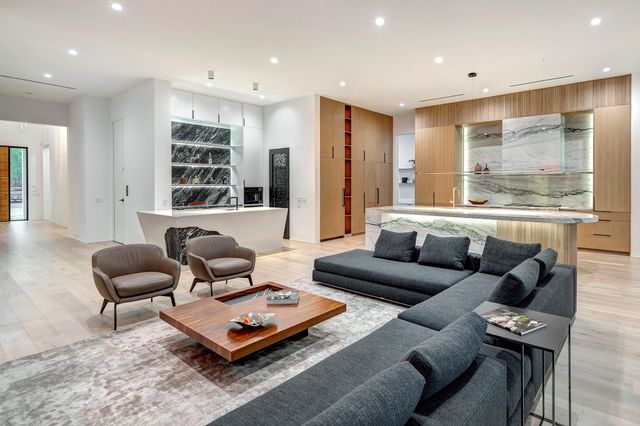 12511 Overcup Drive, Houston, TX 77024