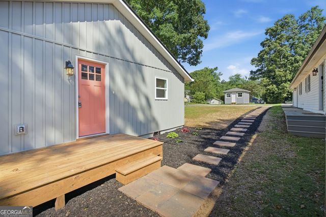 230 Arrow Point Road, Jackson, GA 30233