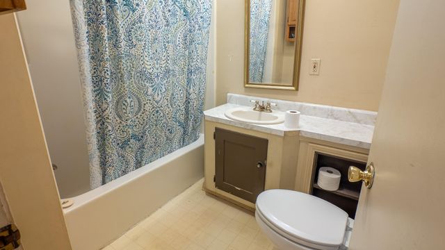 204 County Road 339, Alton, MO 65606