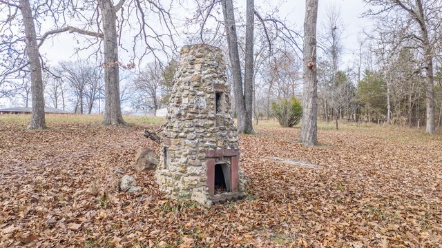 204 County Road 339, Alton, MO 65606