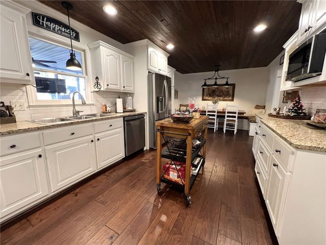 199 Lake Forest Circle, Easley, SC 29642