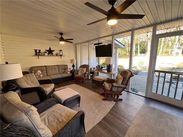 199 Lake Forest Circle, Easley, SC 29642