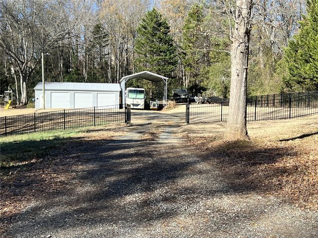 199 Lake Forest Circle, Easley, SC 29642