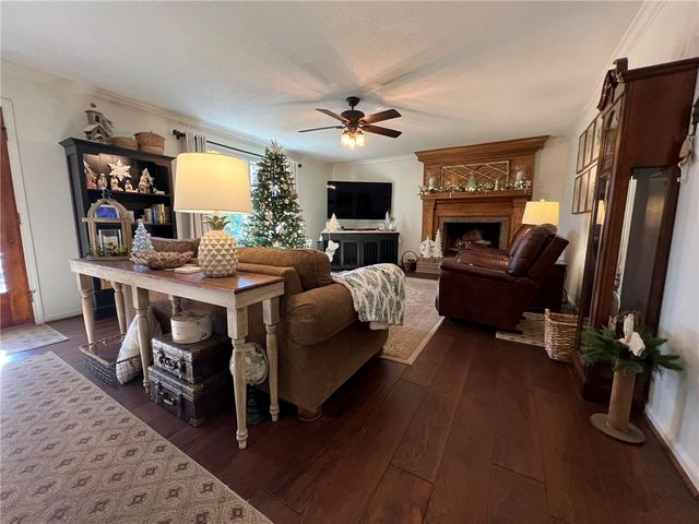 199 Lake Forest Circle, Easley, SC 29642