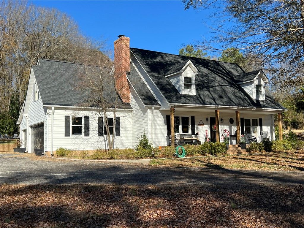 199 Lake Forest Circle, Easley, SC 29642