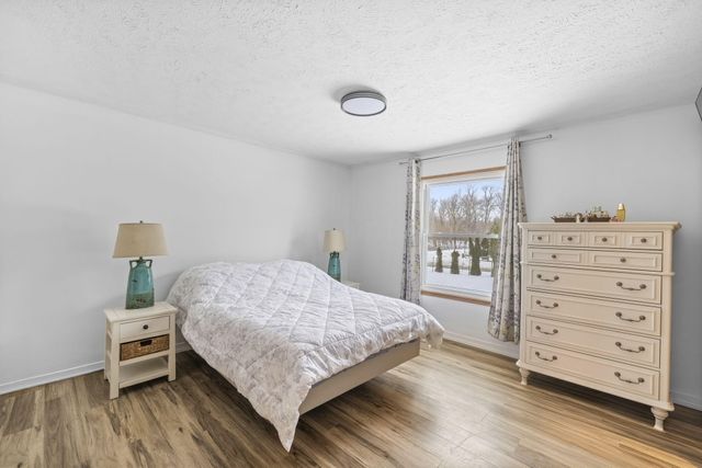 2962 E 850 N, La Porte, IN 46350