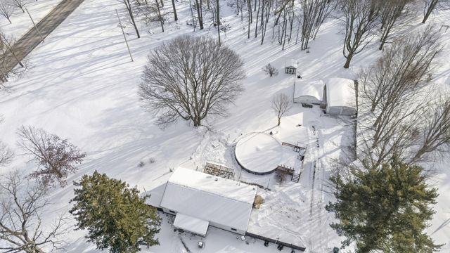 2962 E 850 N, La Porte, IN 46350