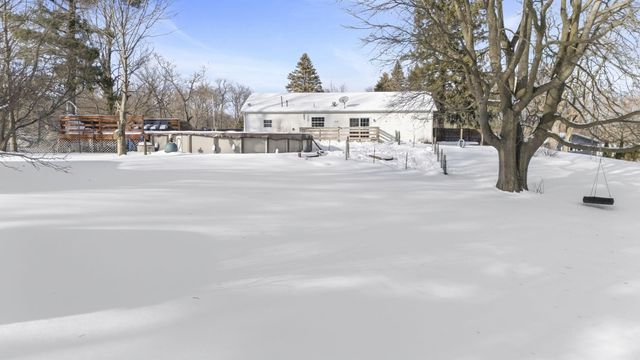 2962 E 850 N, La Porte, IN 46350