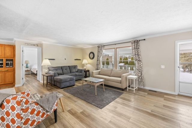 2962 E 850 N, La Porte, IN 46350