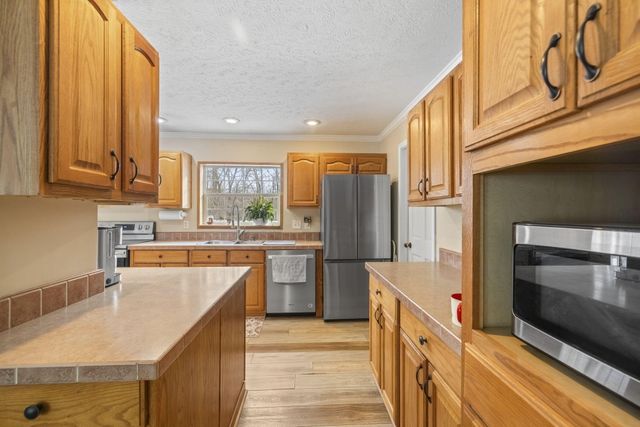 2962 E 850 N, La Porte, IN 46350