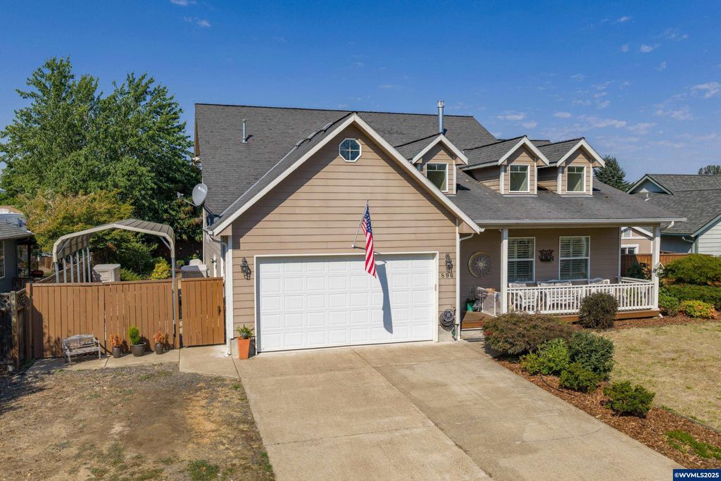 896 29th Av, Sweet Home, OR 97386