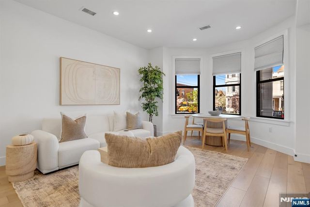 2602 Palisade Avenue, Weehawken, NJ 07086