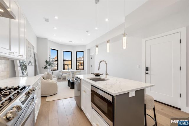 2602 Palisade Avenue, Weehawken, NJ 07086