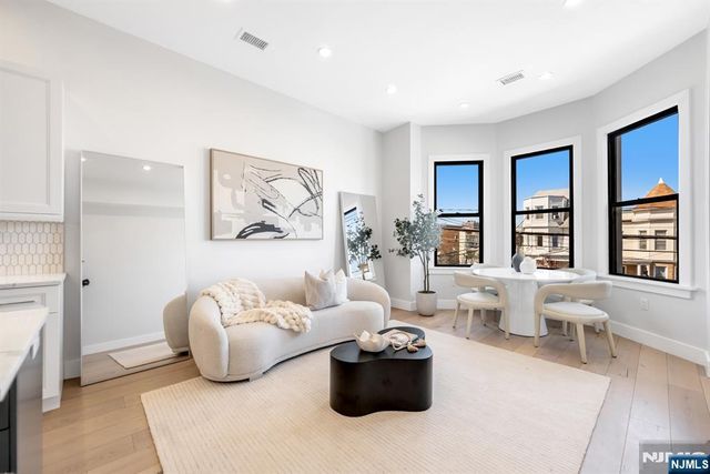 2602 Palisade Avenue, Weehawken, NJ 07086