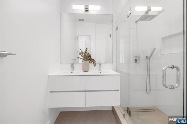 2602 Palisade Avenue, Weehawken, NJ 07086