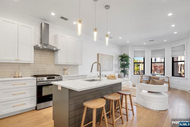 2602 Palisade Avenue, Weehawken, NJ 07086