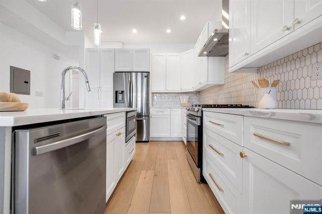 2602 Palisade Avenue, Weehawken, NJ 07086