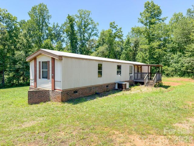 153 Wild Cherry Drive, Statesville, NC 28625
