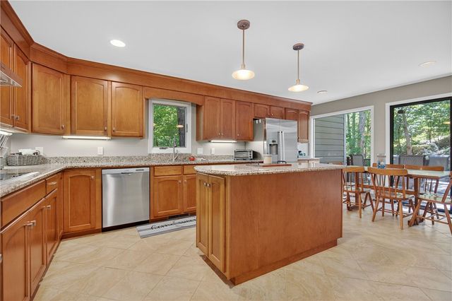 44 Channel Lane, Salem, SC 29676