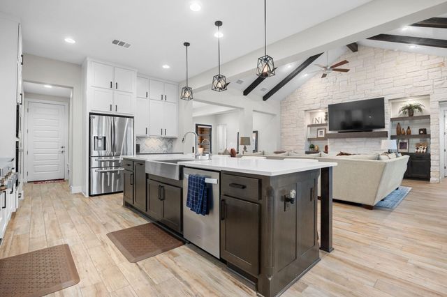 2009 Nature View LOOP, Driftwood, TX 78619