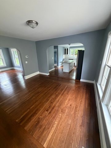 16 Warfield St, Hopedale, MA 01747