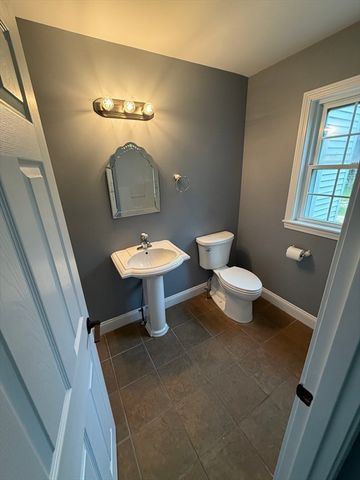 16 Warfield St, Hopedale, MA 01747