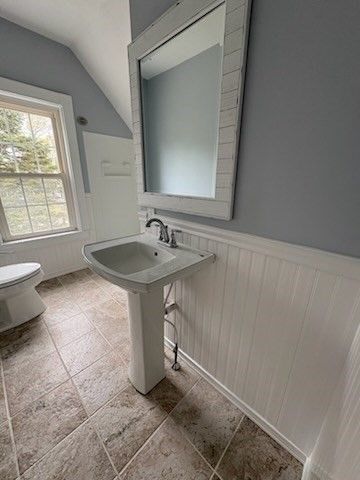 16 Warfield St, Hopedale, MA 01747