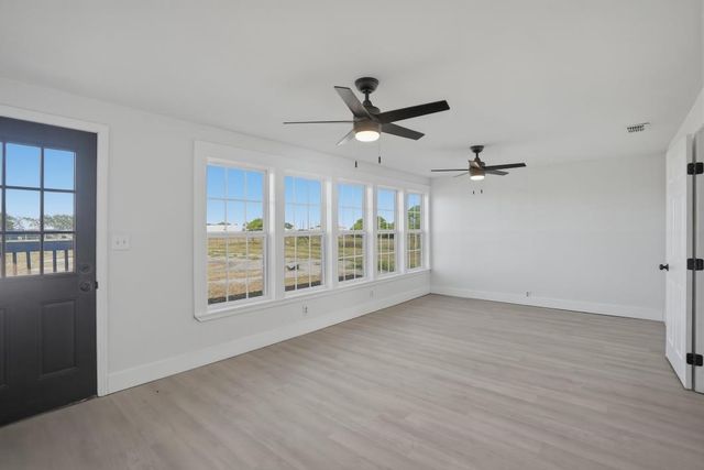 264 CR 3522 Cr, Orange Grove, TX 78372