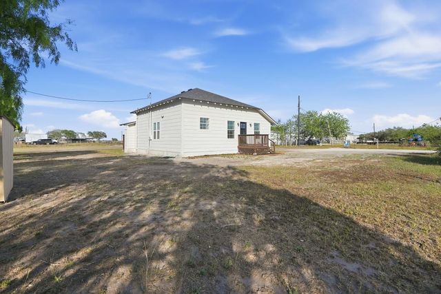 264 CR 3522 Cr, Orange Grove, TX 78372