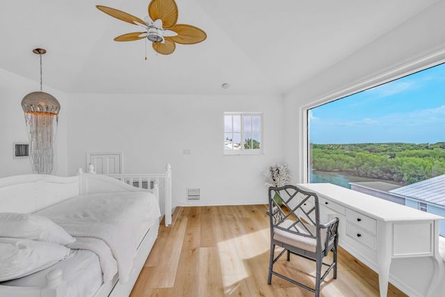 1147 Flagship Drive, Summerland Key, FL 33042