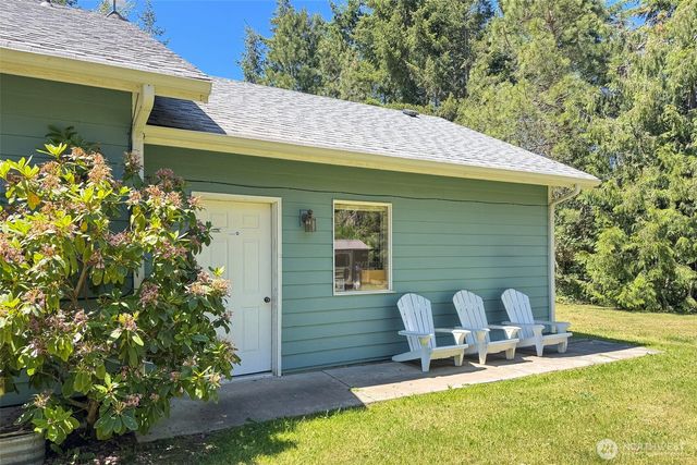 3582 Happy Valley Road, Sequim, WA 98382