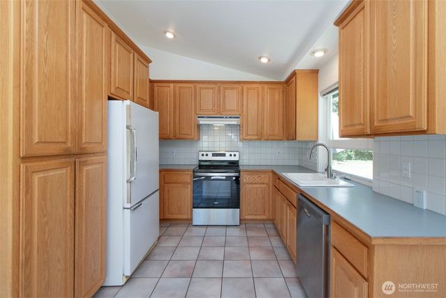 3582 Happy Valley Road, Sequim, WA 98382
