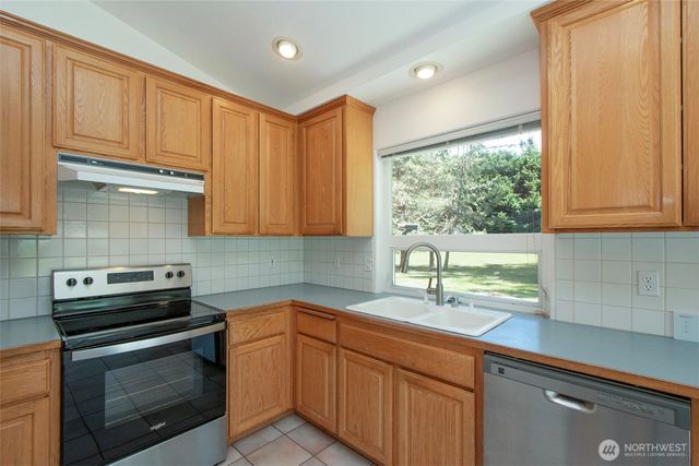 3582 Happy Valley Road, Sequim, WA 98382