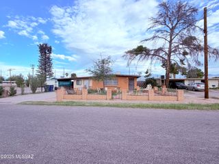 5911 E 30th Street, Tucson, AZ 85711