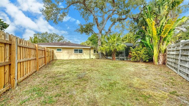 3037 LOCKWOOD TERRACE, Sarasota, FL 34231