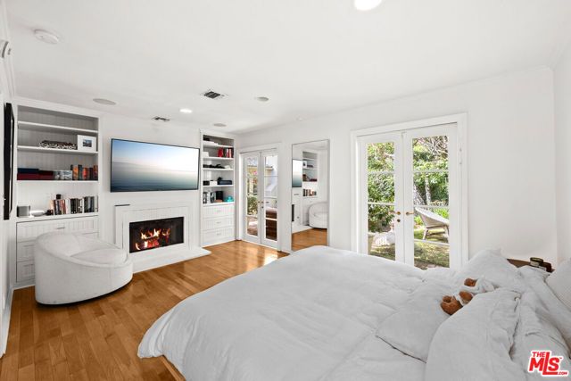 1619 Marmont Avenue, Los Angeles, CA 90069