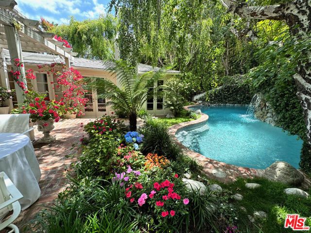 1619 Marmont Avenue, Los Angeles, CA 90069