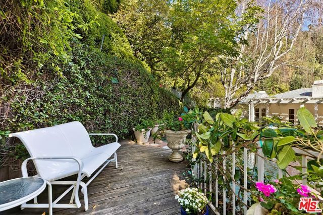 1619 Marmont Avenue, Los Angeles, CA 90069