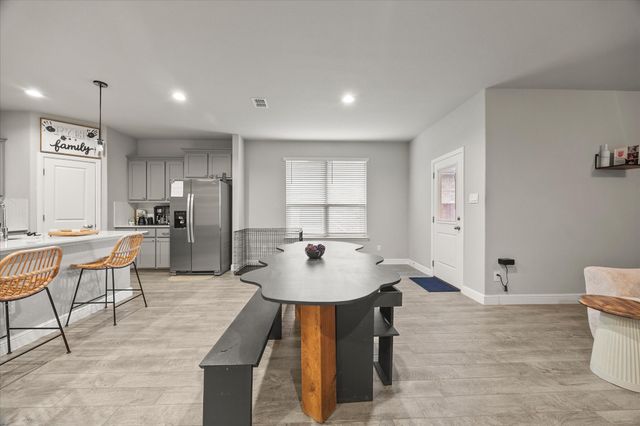 1009 Croxley Way, Fort Worth, TX 76247