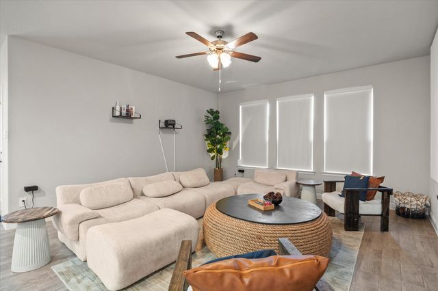 1009 Croxley Way, Fort Worth, TX 76247