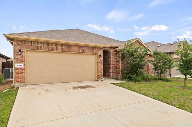 1009 Croxley Way, Fort Worth, TX 76247