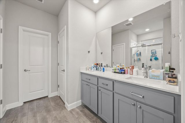 1009 Croxley Way, Fort Worth, TX 76247