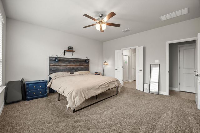 1009 Croxley Way, Fort Worth, TX 76247