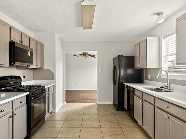 4914 Jasmine Meadows Lane, Humble, TX 77346
