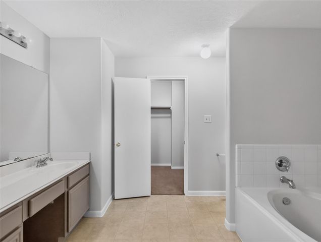 4914 Jasmine Meadows Lane, Humble, TX 77346