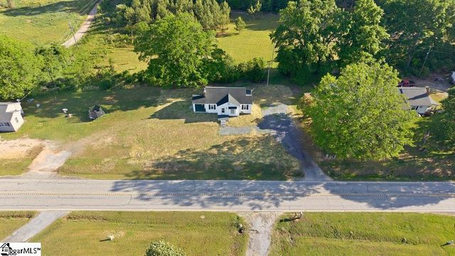 7604 252 Highway, Honea Path, SC 29654