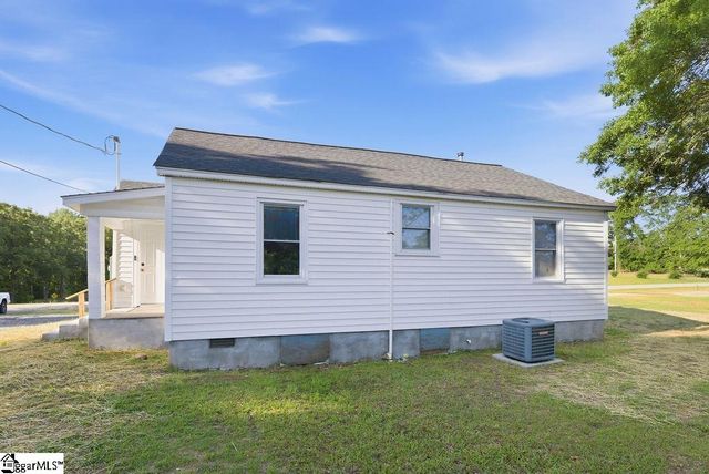 7604 252 Highway, Honea Path, SC 29654
