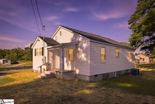 7604 252 Highway, Honea Path, SC 29654