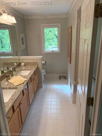 22177 Hazelton Court, Novi, MI 48374